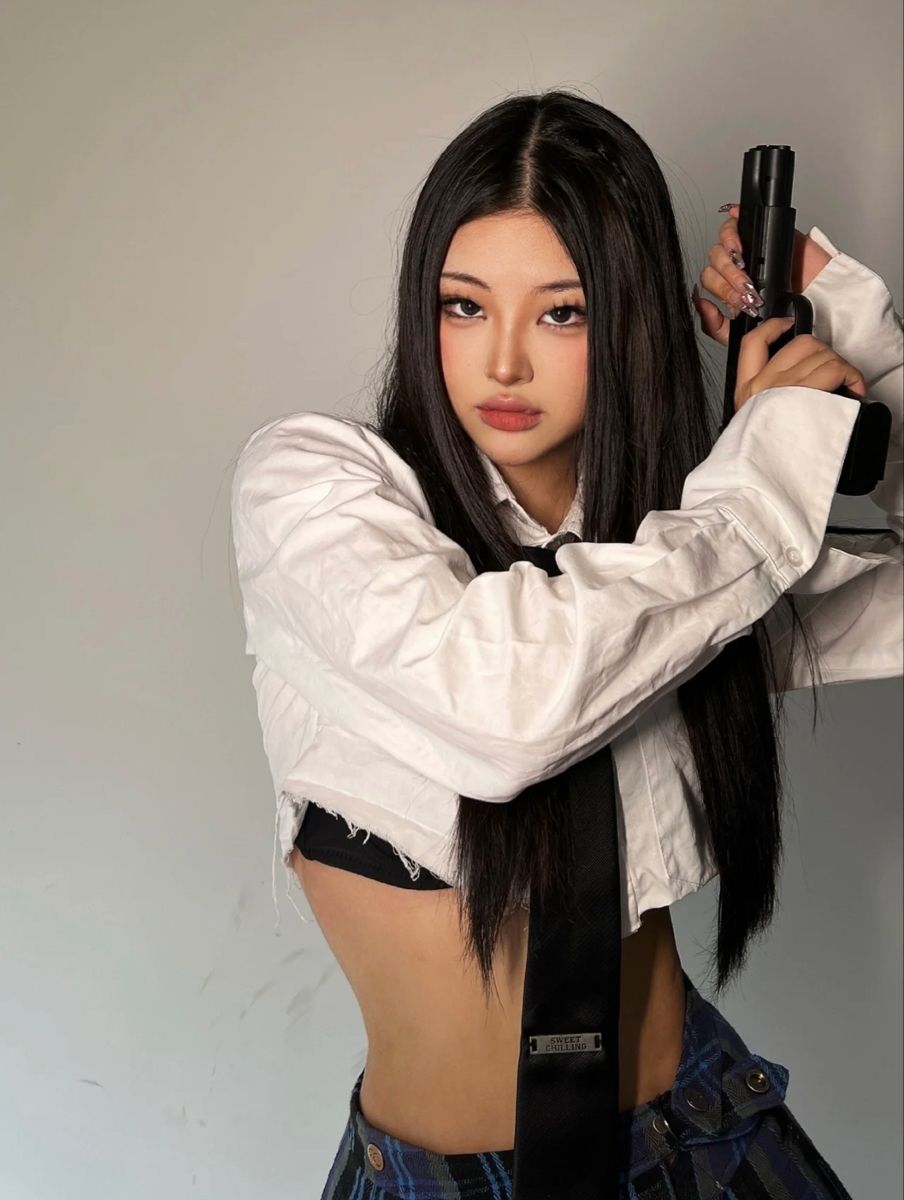 A cozy shot with Sassy girls — straight from Valencia