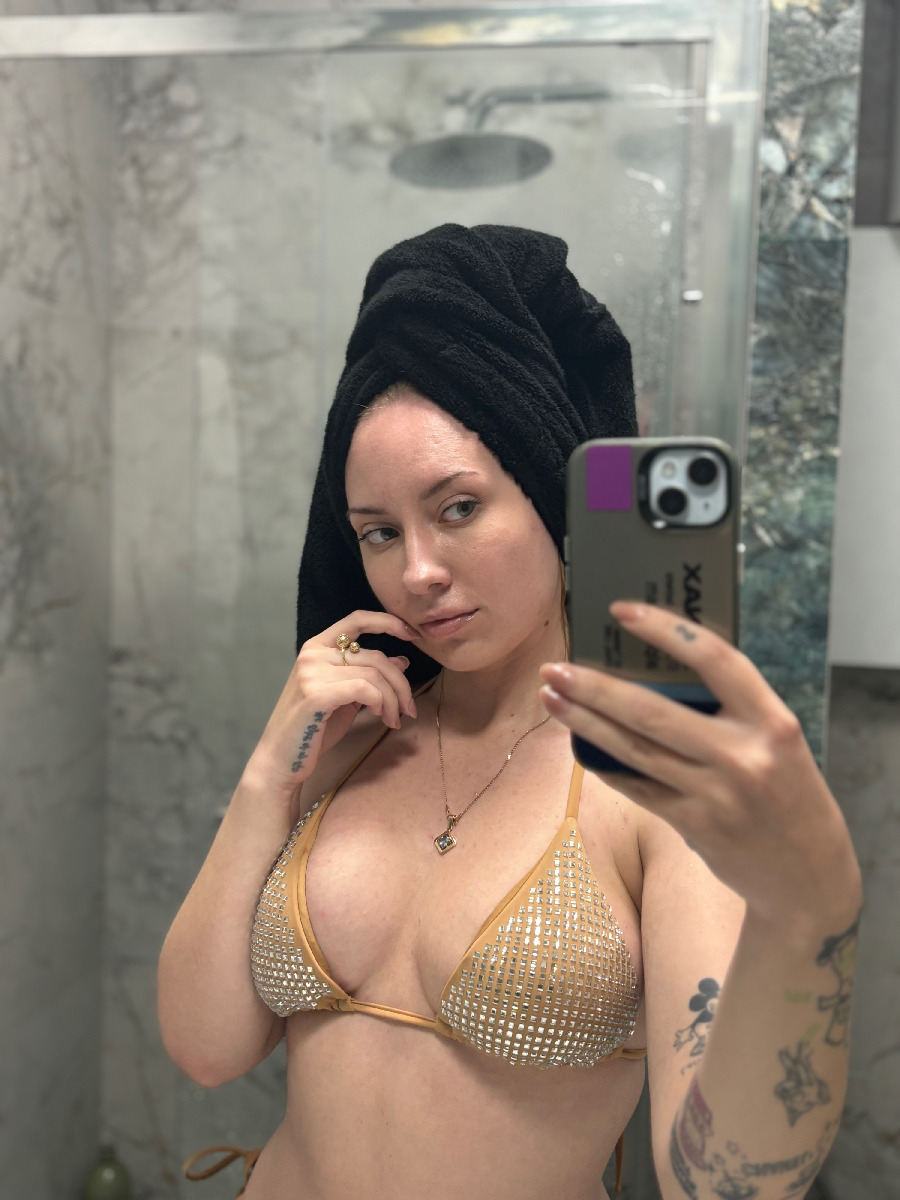 Nude girl KateV in Valencia